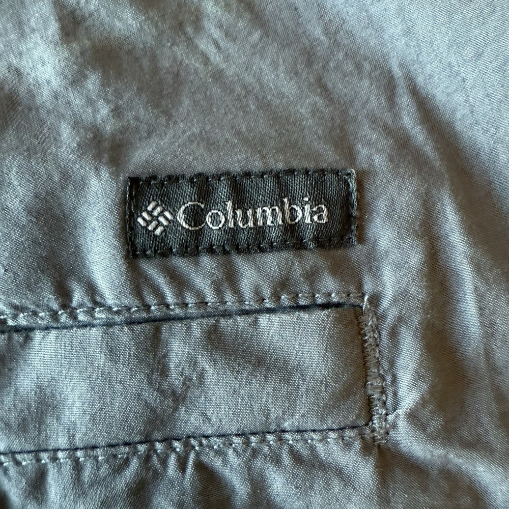 Men's Columbia Chinos 48 Waist 10" Inseam Shorts Excellent Charcoal Gray - Picture 3 of 5